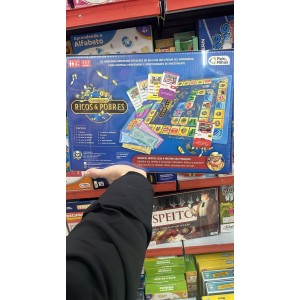 Jogo de Tabuleiro Corrida dos Ricos & Pobres